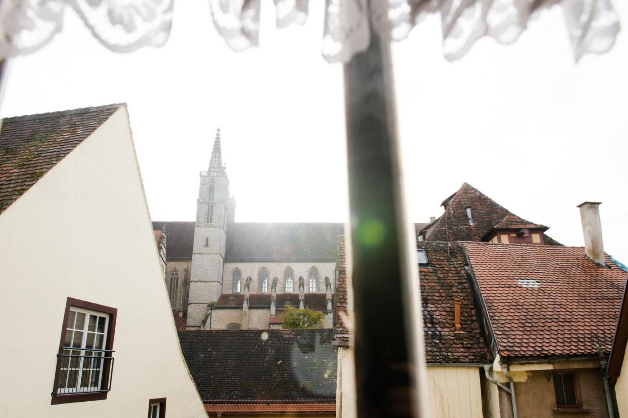 Hotel Schwarzer Adler Rothenburg ob der Tauber Exterior photo